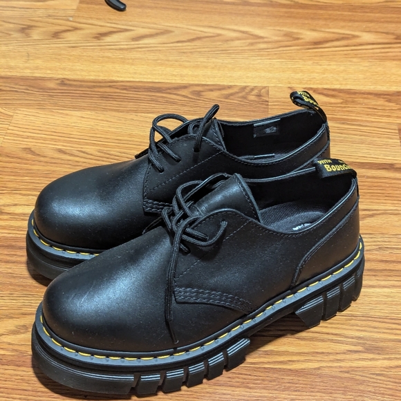 Dr. Martens Women's Audrick Lace Up Oxfords - Picture 10 of 10
